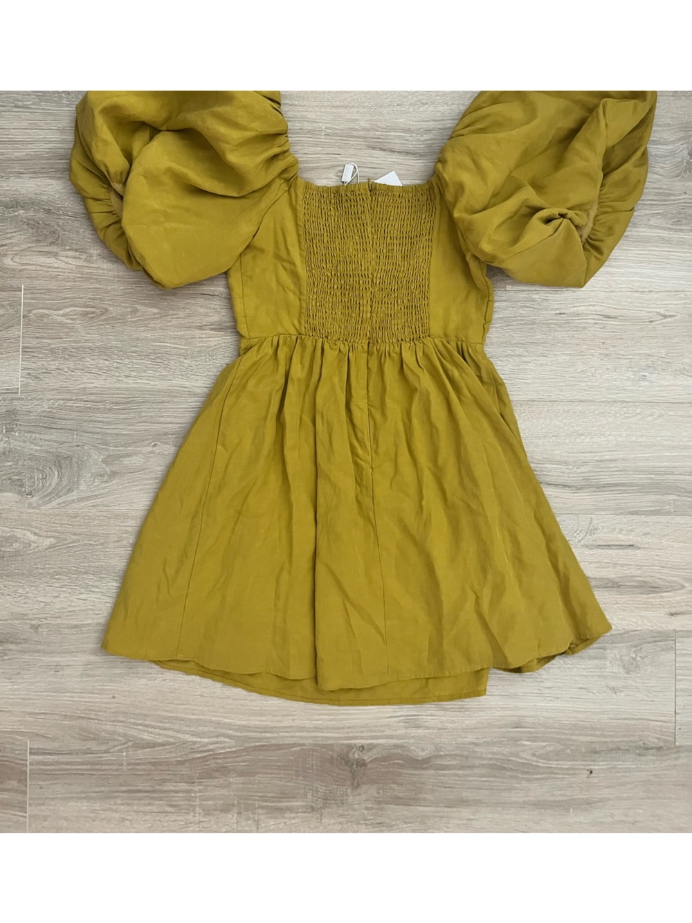 NWT Astr Women’s Serilda Cutout Puff Sleeve Mini Dress Mustard - Size Medium - Picture 8 of 8